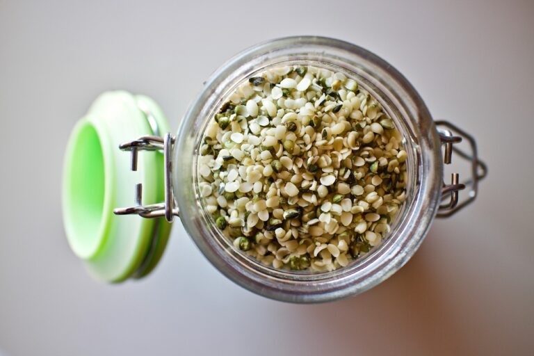 hemp seeds 3239824 1280