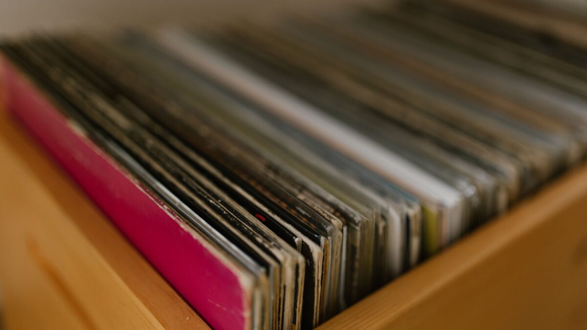 Schallplatten lagern: So bleibt Vinyl wertvoll