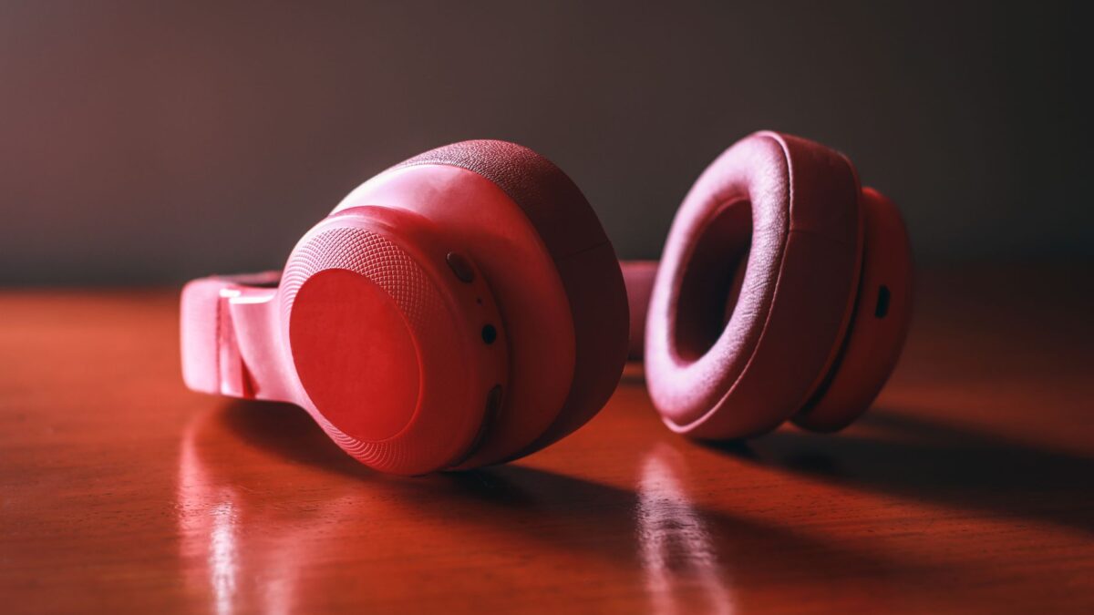 Studio vs Audiophile Headphones: What's the Difference